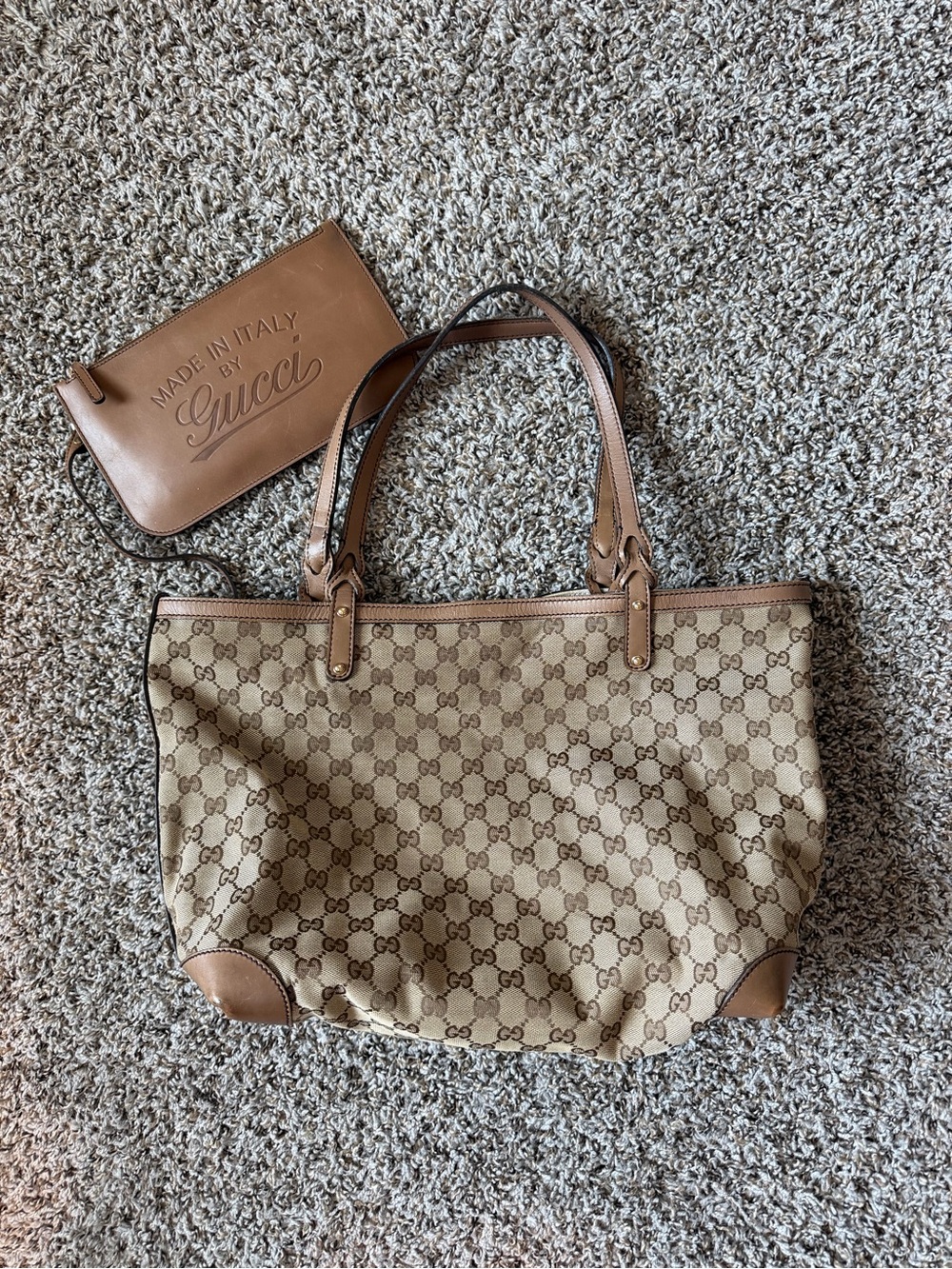 ⚡️Gucci GG Canvas Medium Tote with Brown Leather Trim